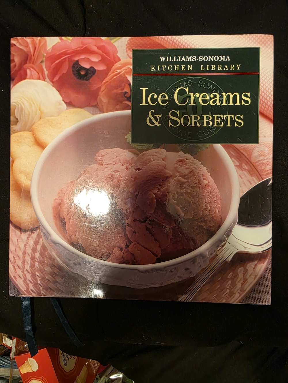 Williams-Sonoma Ice Creams & Sorbets Cookbook — Pink & White Cover